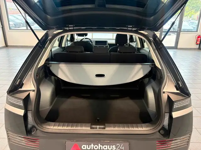 Hyundai Ioniq 5 view 6