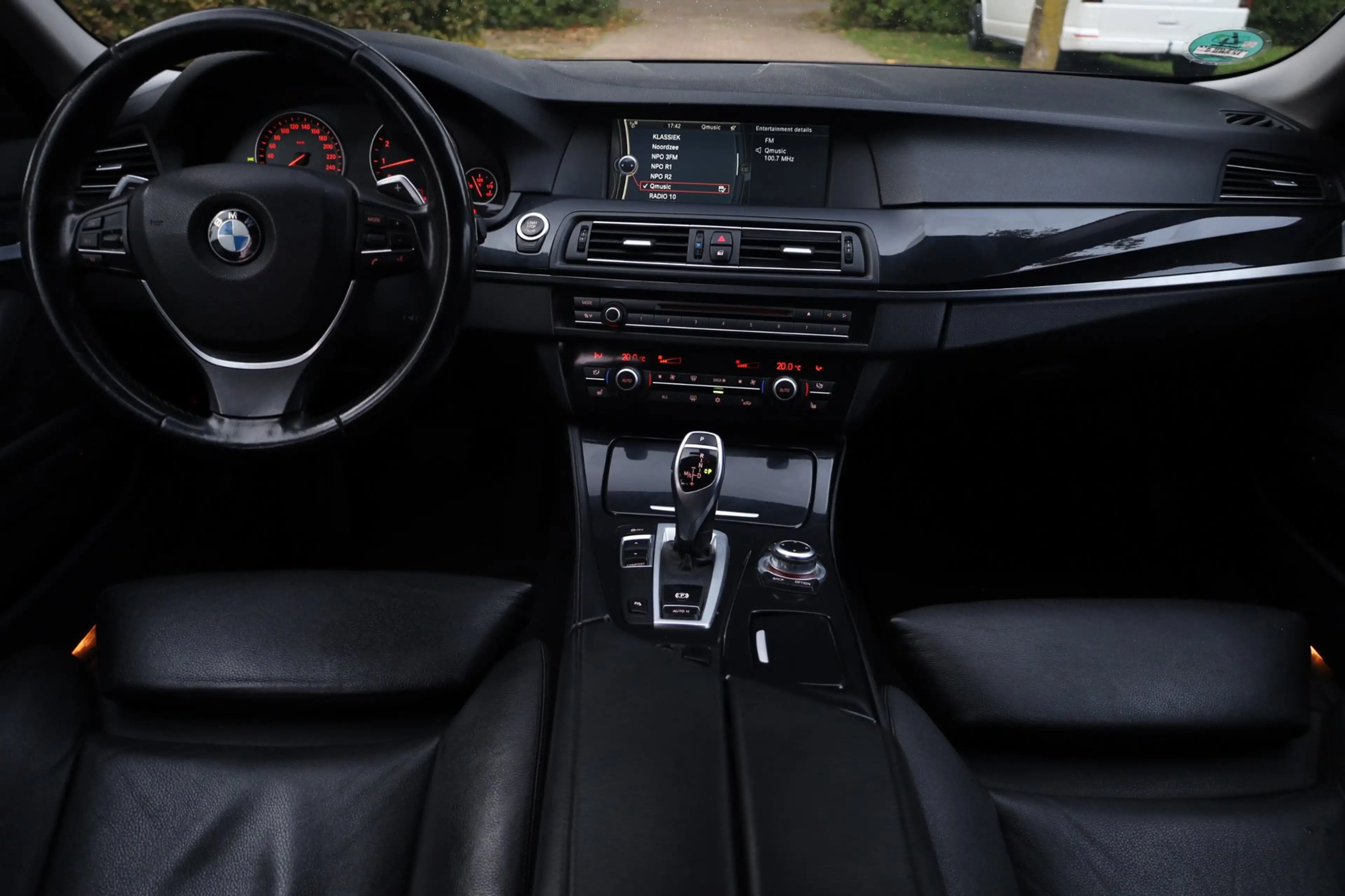 BMW 530 5-serie Touring 530i High Executive Aut. | NAP | G — photo 28