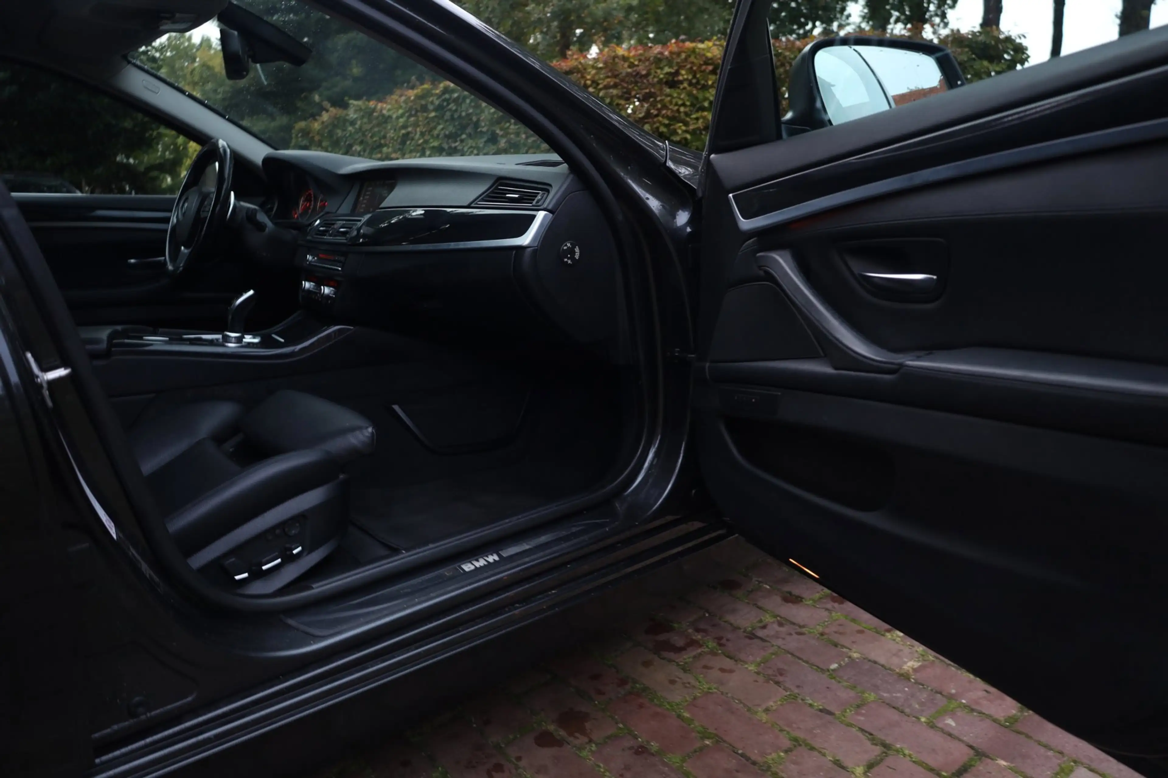 BMW 530 5-serie Touring 530i High Executive Aut. | NAP | G — photo 32