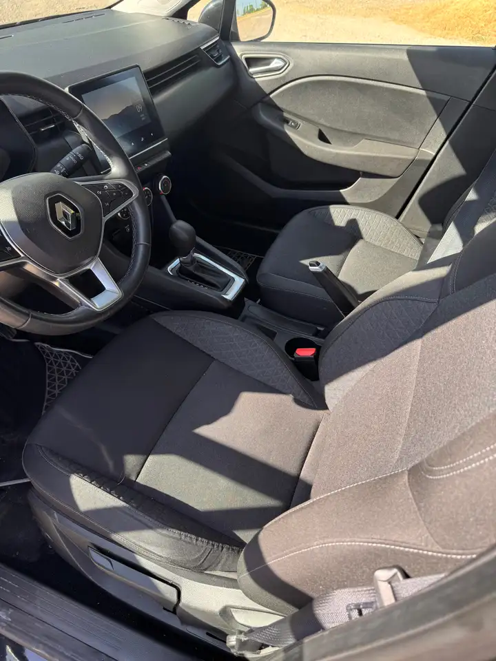 Renault Clio Citadine 3 portes — photo 7