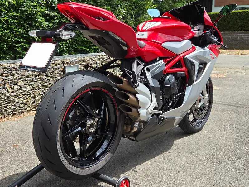 MV Agusta F3 - foto 8