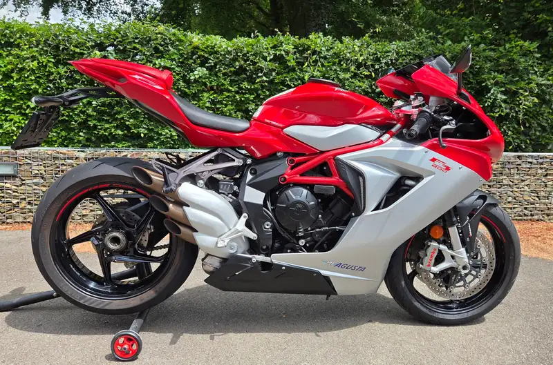 MV Agusta F3