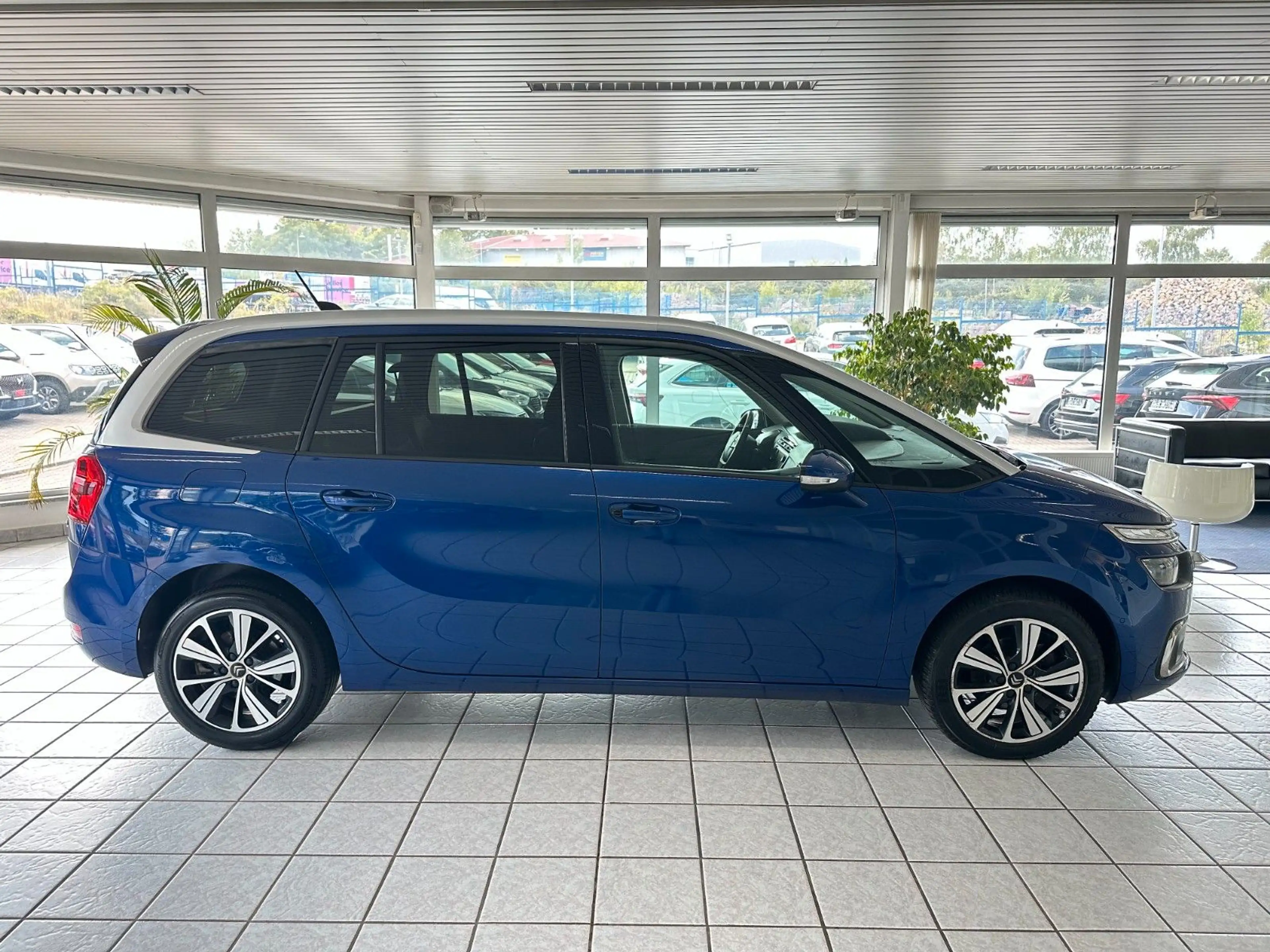 Citroen Grand C4 Picasso *PDC*7-Sitze*Tempo*Navi*RDKS* — photo 4