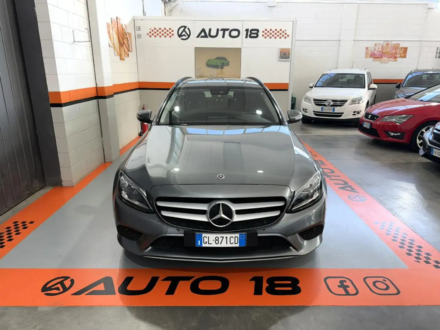 Mercedes-Benz C 200 d S.W. Auto Premium Gris - 2