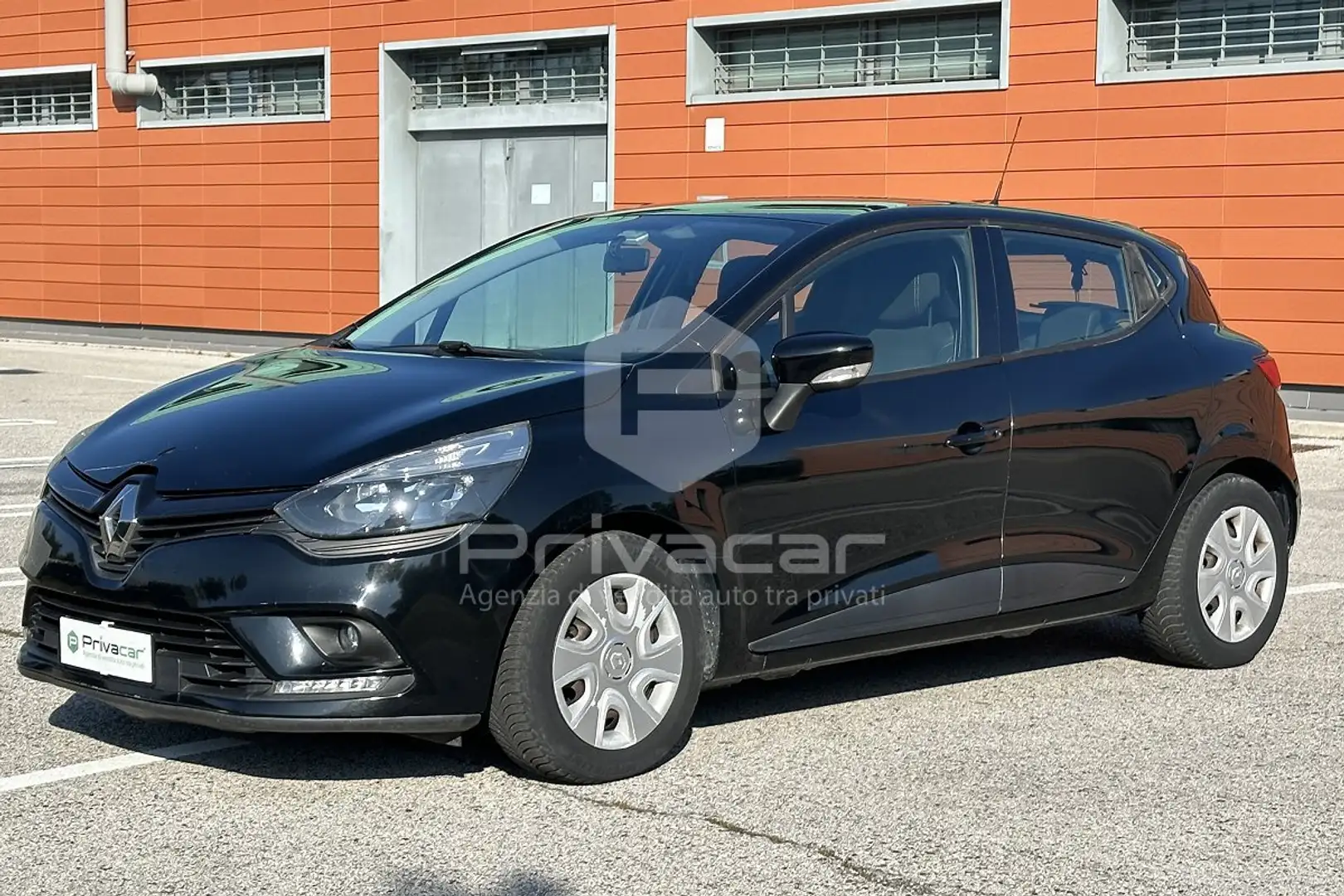 Renault Clio Clio 1.2 75CV 5 porte Life Noir - 1