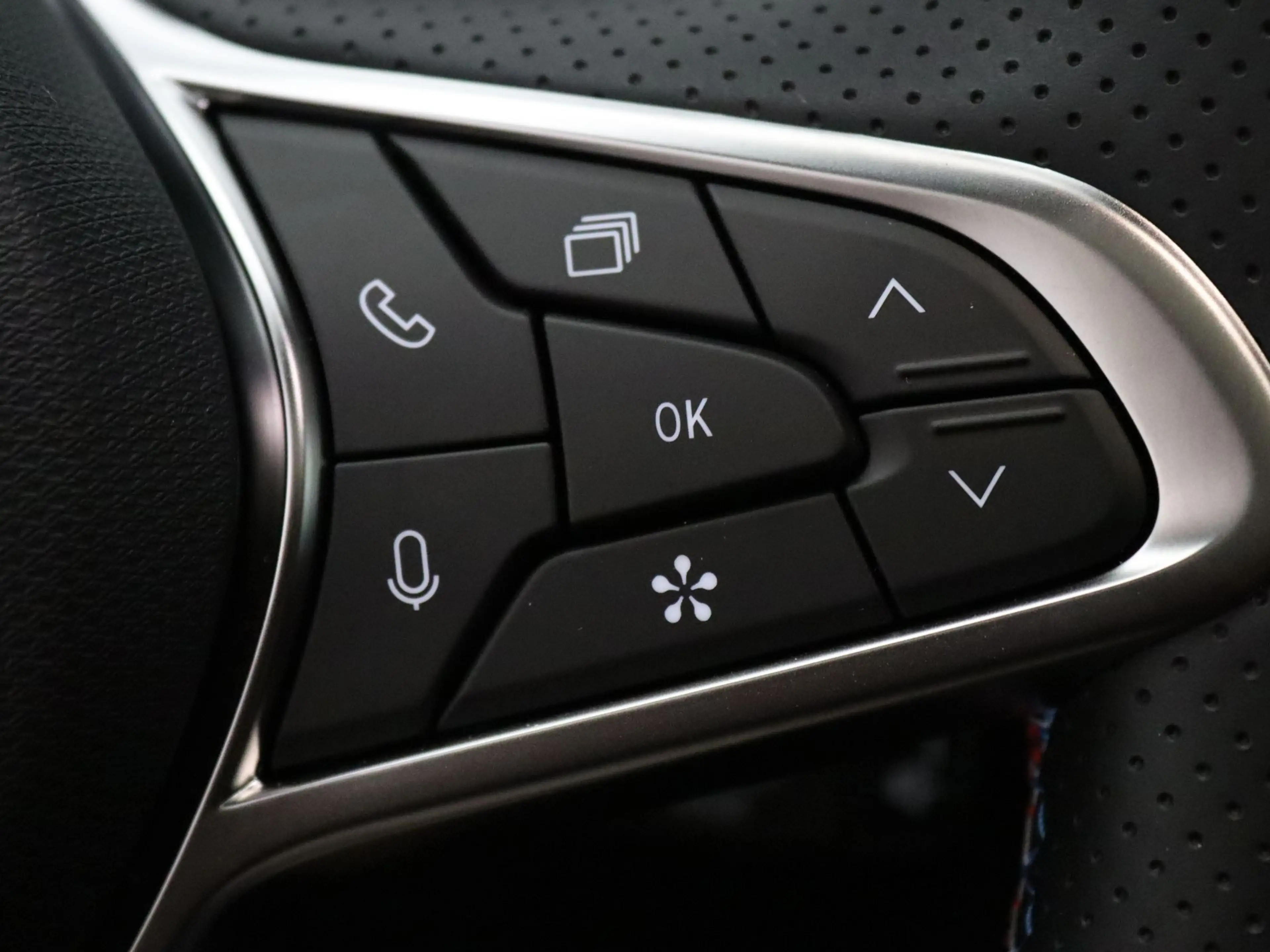 Renault Symbioz 145pk E-Tech full hybrid esprit Alpine Apple Carpl — photo 16