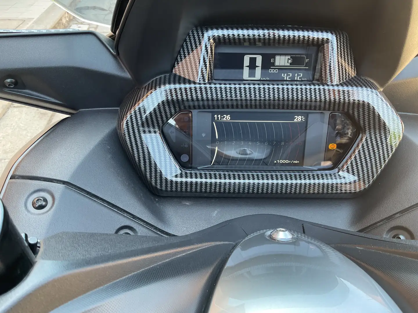 Yamaha X-Max 300 tech max - 1