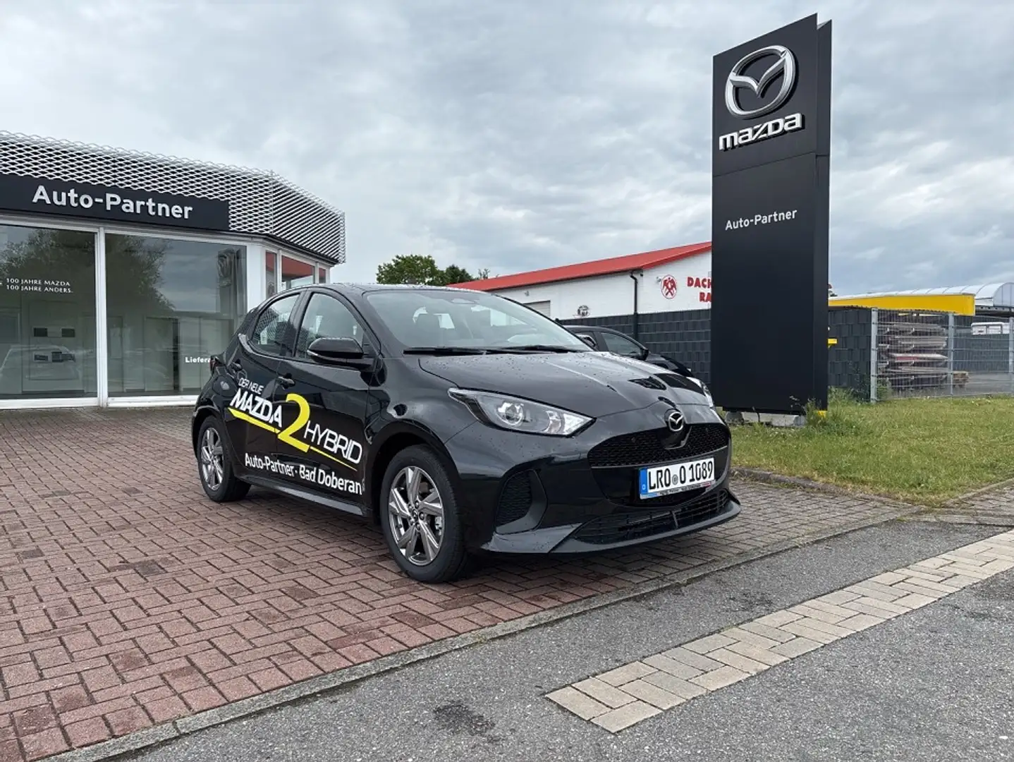 Mazda 2 HYB 1.5L Hybrid VVT-i Exclusive-Line Schwarz - 1