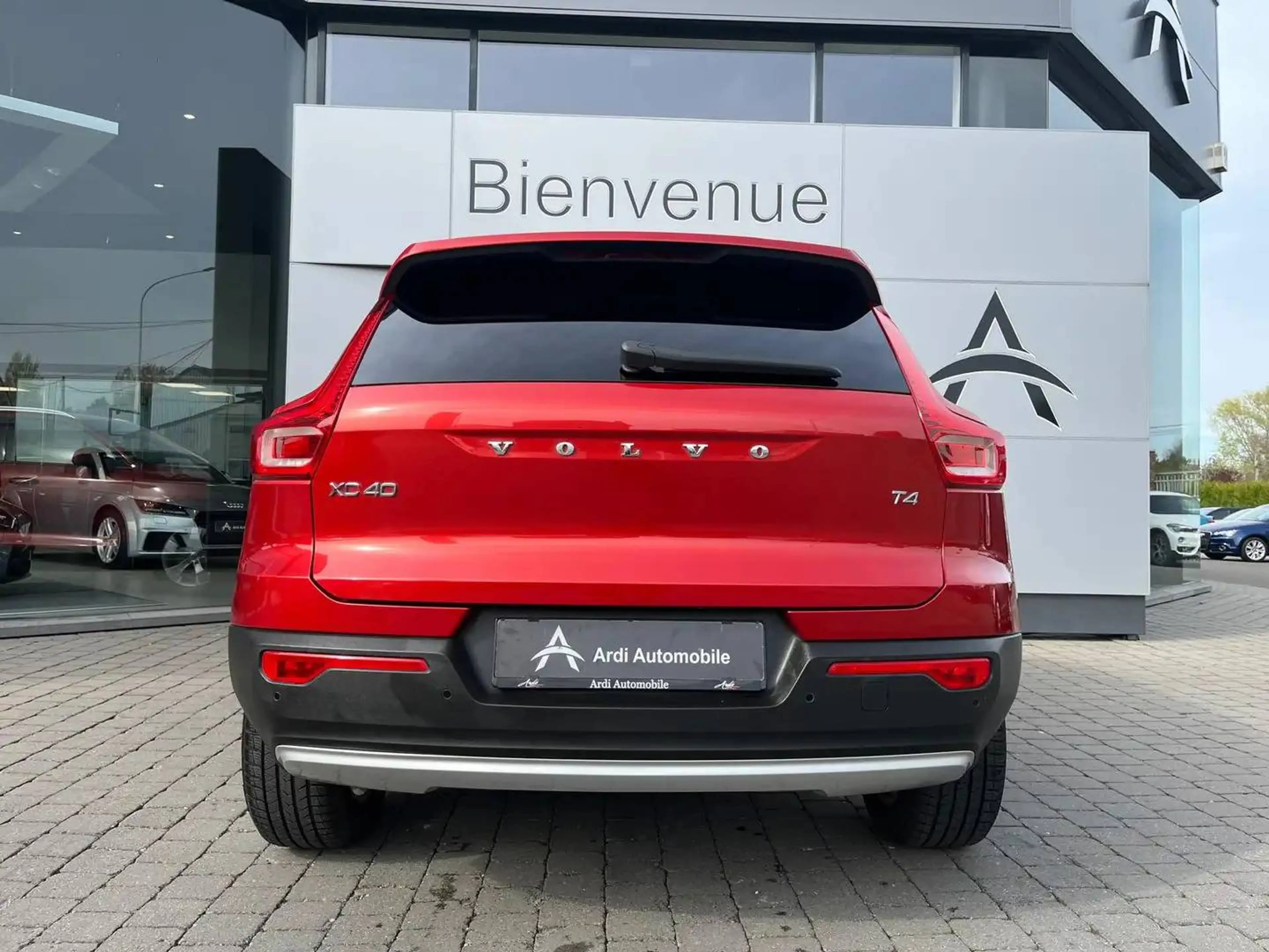 Volvo XC40 2.0 T4 AWD *GARANTIE*1ER PROPRIETAIRE*CAMERA* — photo 5