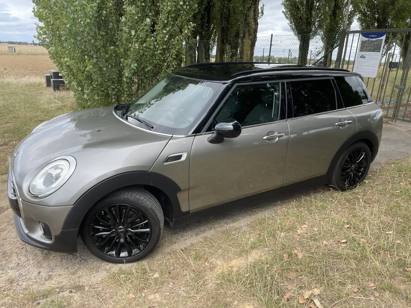 MINI Cooper Clubman 1,5 Ess 136 Cv GPS-Camera-Led- Key Less - 1