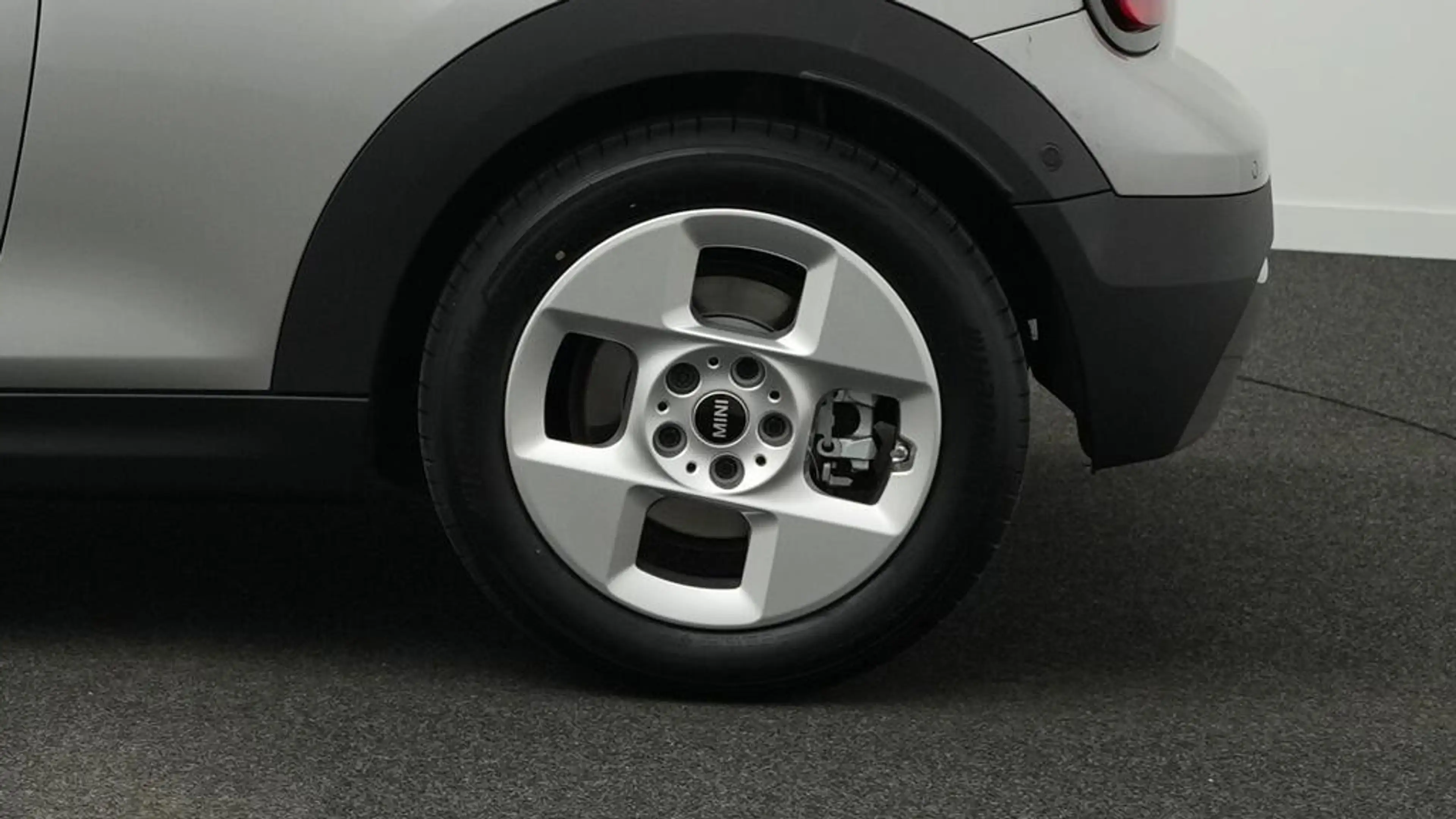 MINI Cooper C Cabrio Classic Trim — photo 11