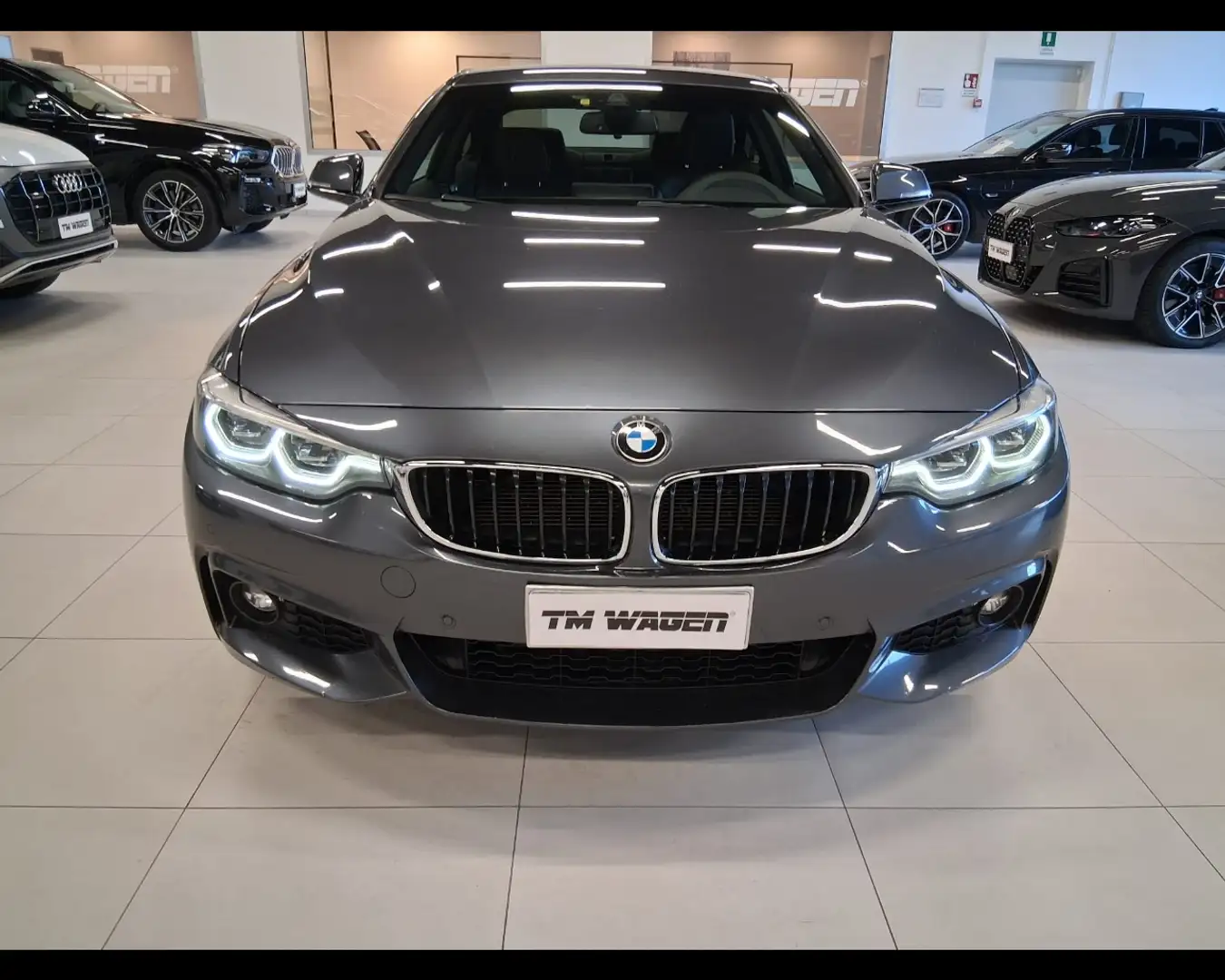 BMW 420 d xDrive Coupé Msport Grau - 2