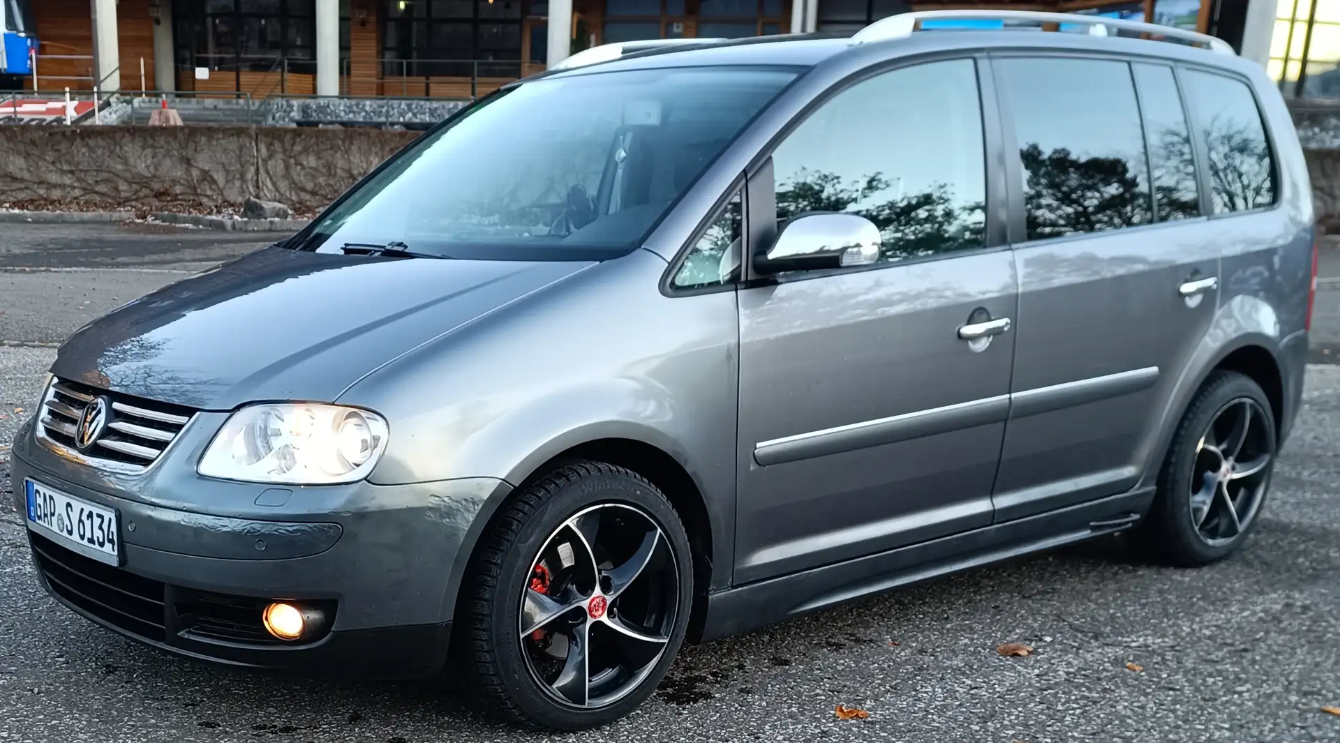 Volkswagen Touran 2.0 TDI/Export/Bastler/Wi-Reifen HU 03.2026 Green - 2