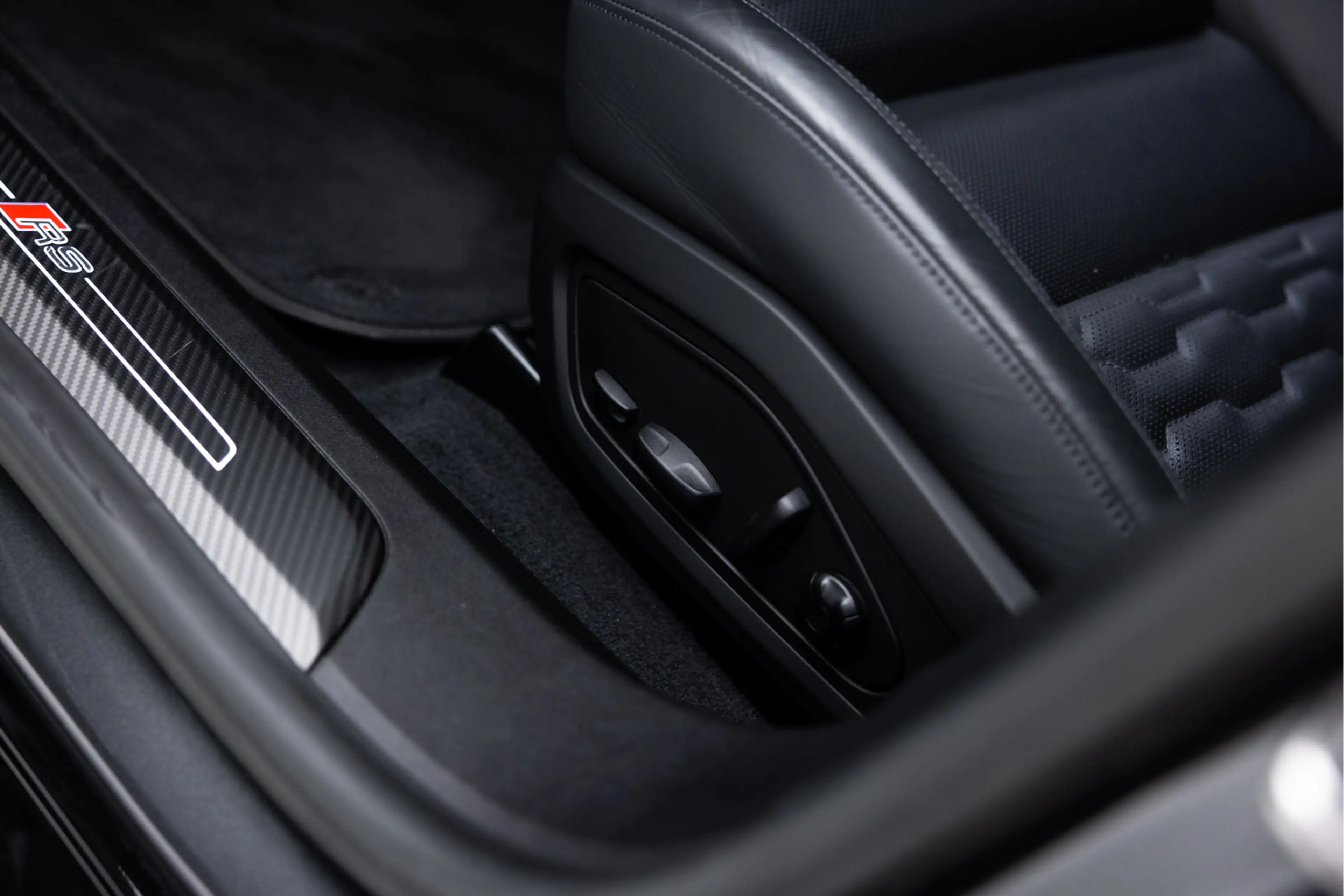 Audi RS e-tron GT 93 kWh | Achterassturing | Carbonpakket | Stoelven — photo 25