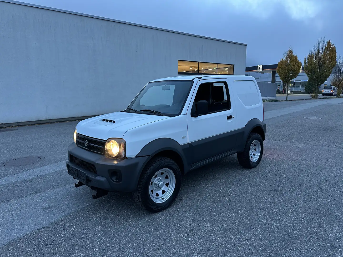 Suzuki Jimny 1,3 V - 1