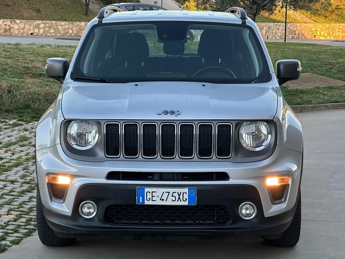 Jeep Renegade 1.3 T4 PHEV LIMITED 4XE AT6+UNIPRO+IVA ESPOSTA!! Zilver - 1