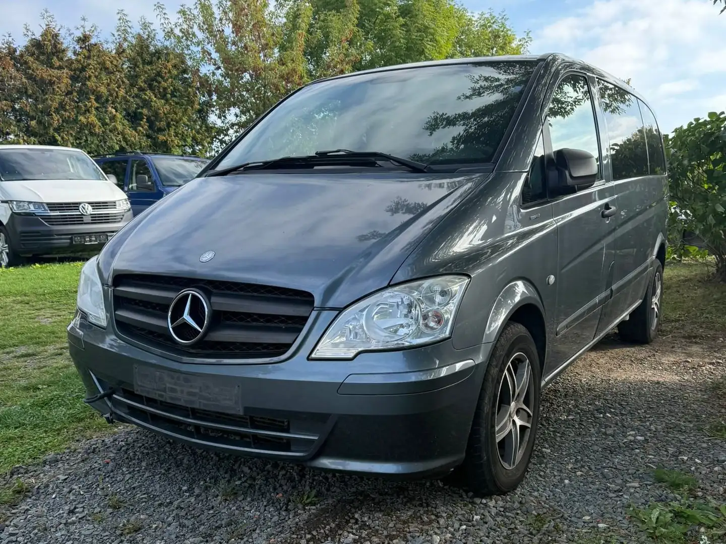 Mercedes-Benz Vito 116 CDI SHUTTLE kompakt*Flügeltüren*AHK* Grau - 1