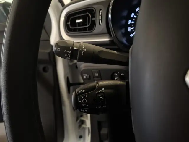 Citroen C3 view 11