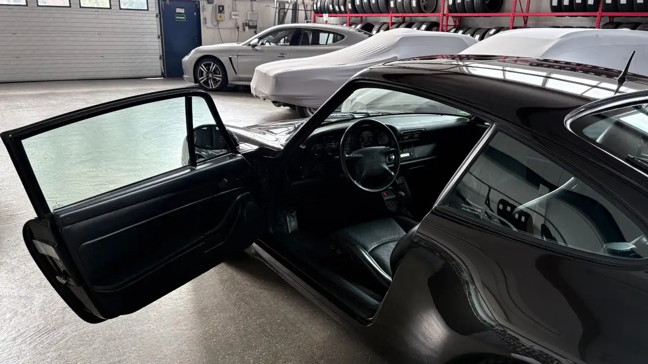 Porsche 993 Carrera 4 Coupé, deutsches Auto, foto 9