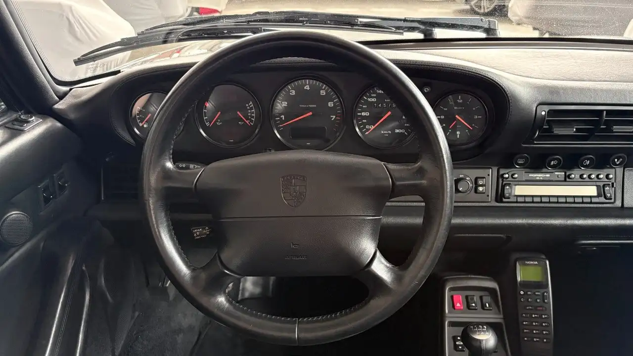 Porsche 993 Carrera 4 Coupé, deutsches Auto, foto 11