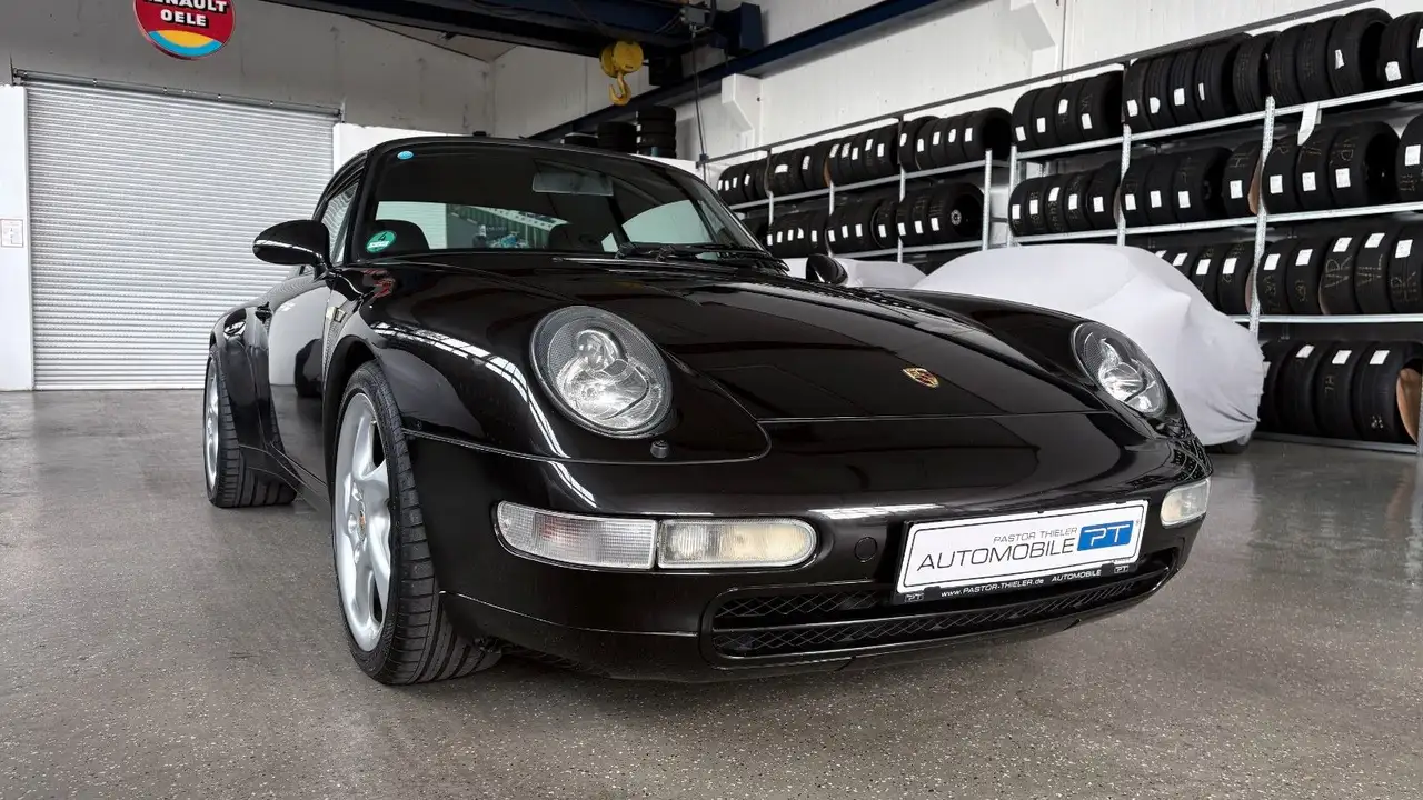 Porsche 993 Carrera 4 Coupé, deutsches Auto, foto 1