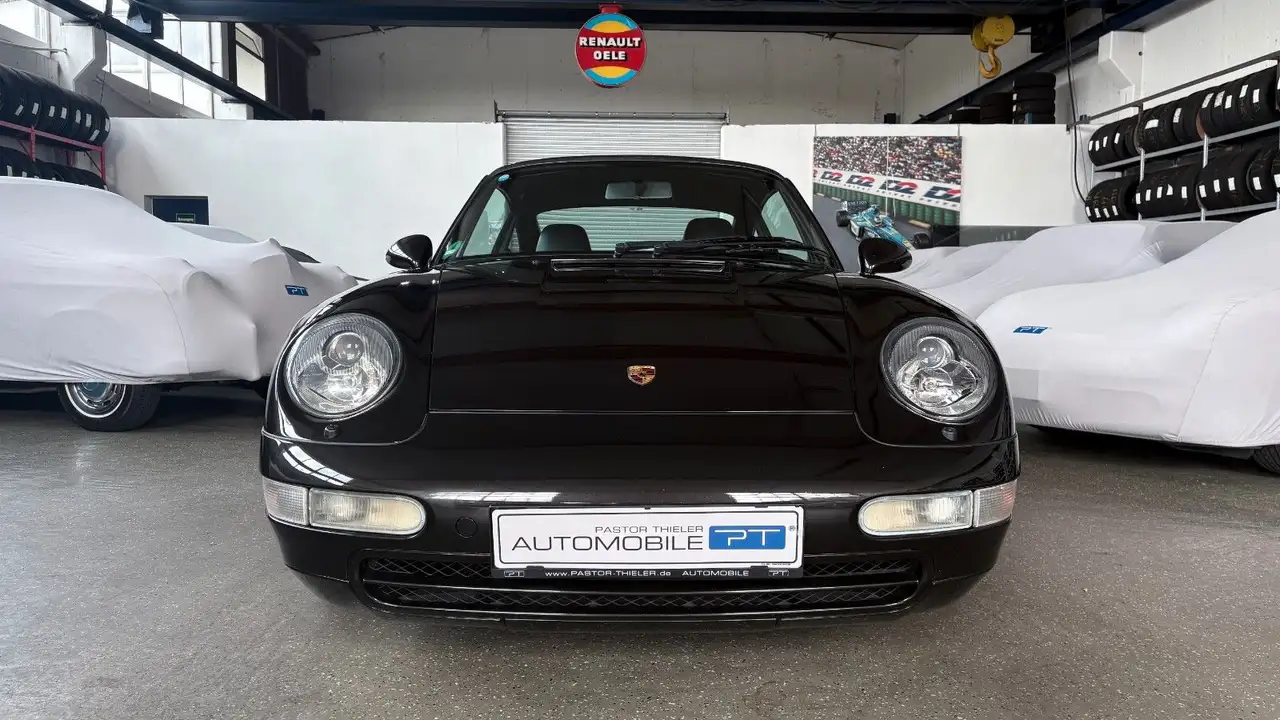 Porsche 993 Carrera 4 Coupé, deutsches Auto, foto 2