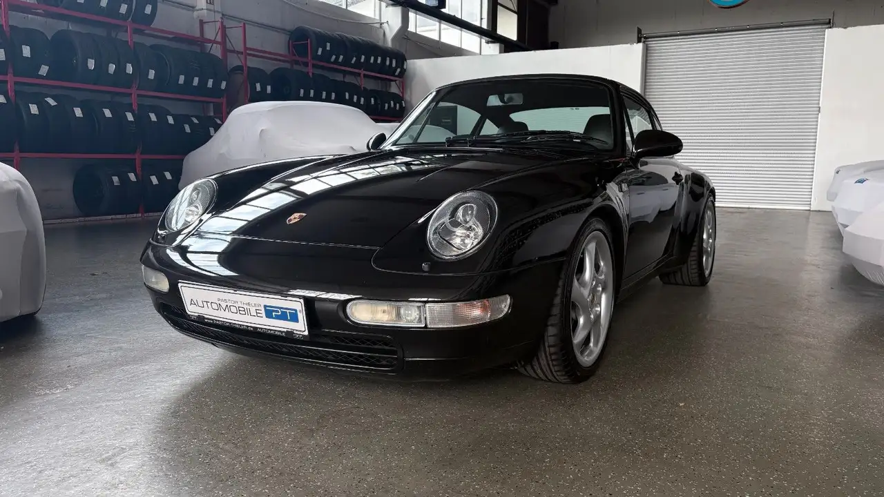 Porsche 993 Carrera 4 Coupé, deutsches Auto, foto 3