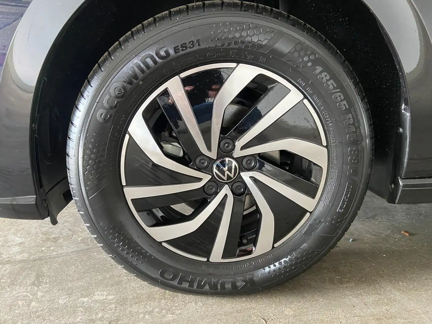 Volkswagen Polo 4Me TSI Schwarz - 2