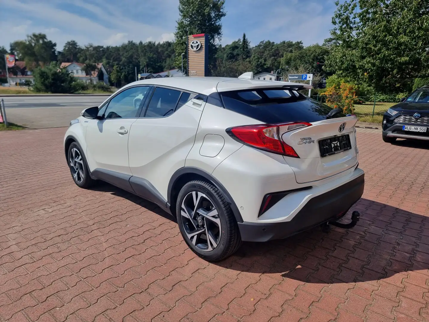 Toyota C-HR 1.8 Hybrid Club Weiß - 2