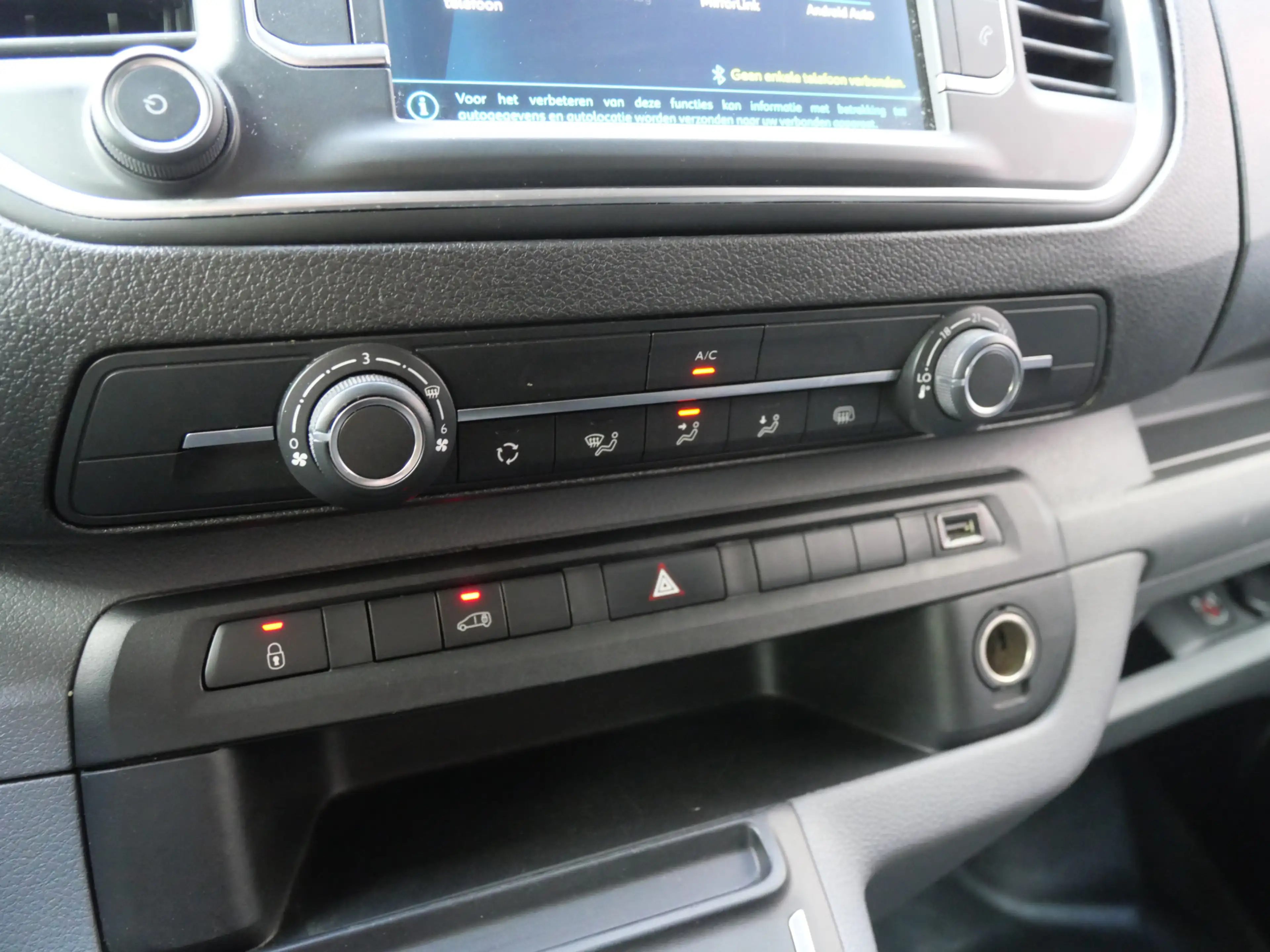 Peugeot e-Expert LONG PREMIUM 75 kWh | L3 | SOH 90% | CARPLAY | CRU — photo 14