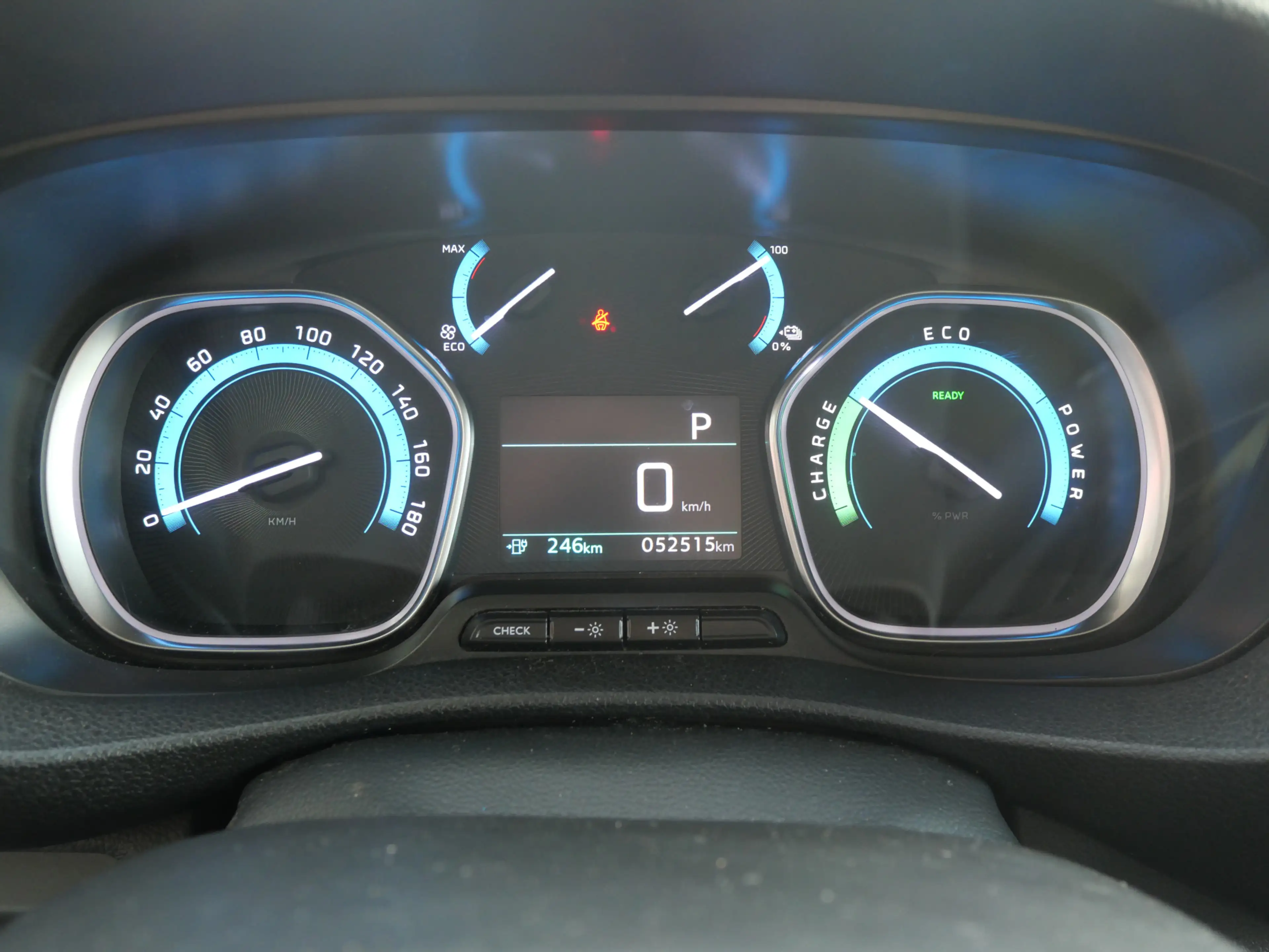 Peugeot e-Expert LONG PREMIUM 75 kWh | L3 | SOH 90% | CARPLAY | CRU — photo 9