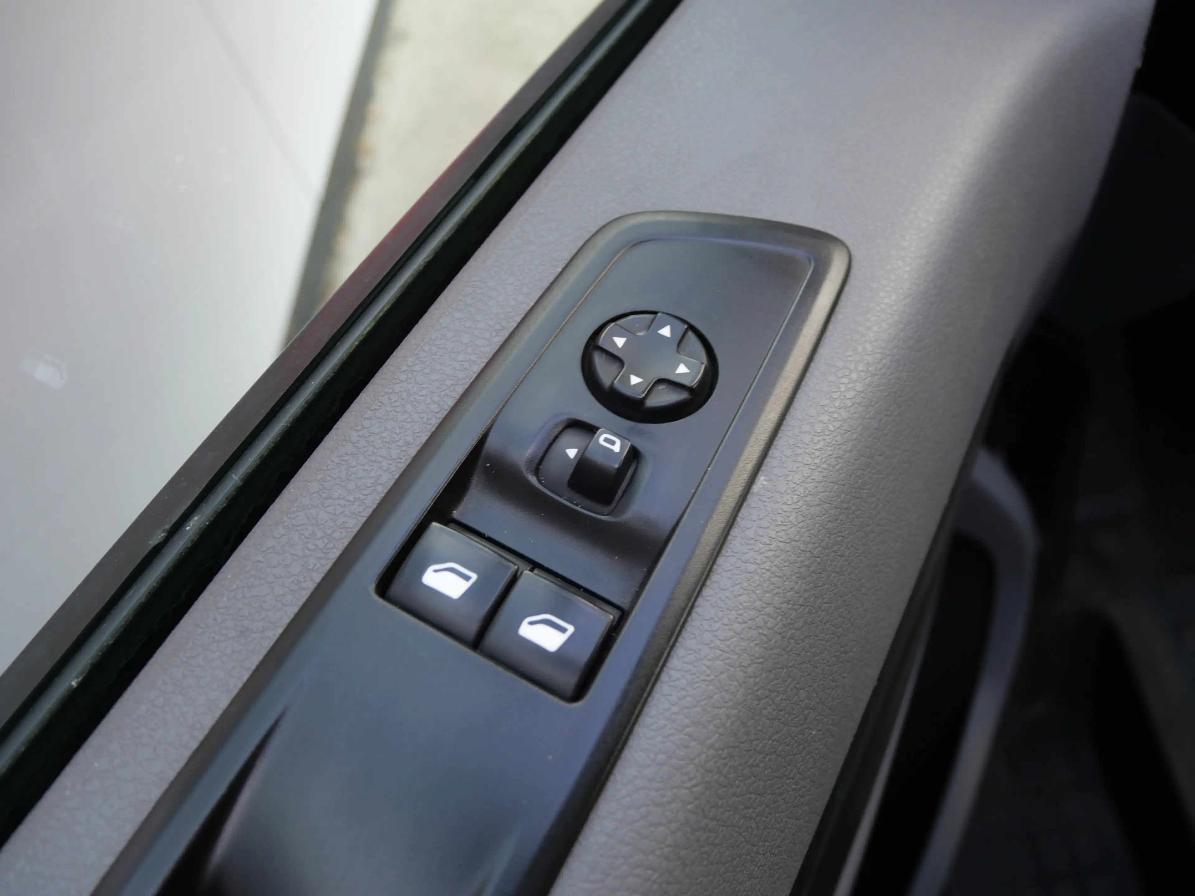 Peugeot e-Expert LONG PREMIUM 75 kWh | L3 | SOH 90% | CARPLAY | CRU — photo 8