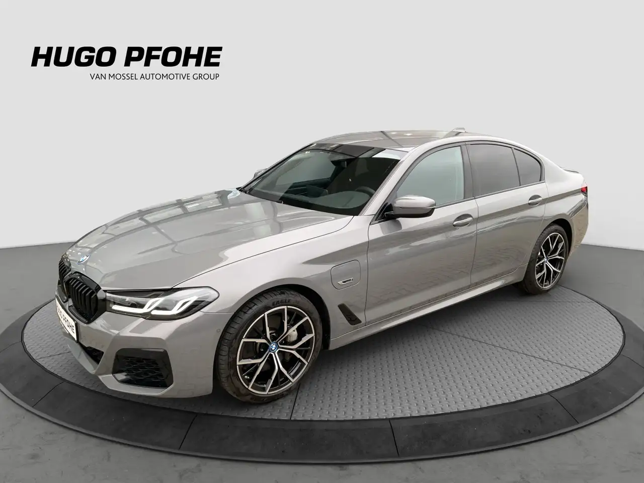BMW 545