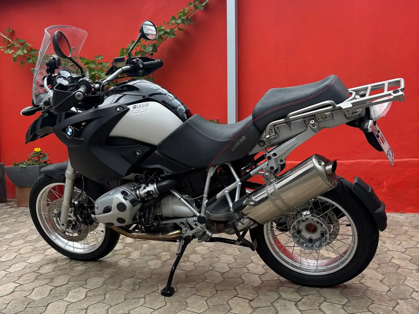 BMW R 1200 GS BMW R1200 GS mit Koffer, ausziehbar, Argent - 1