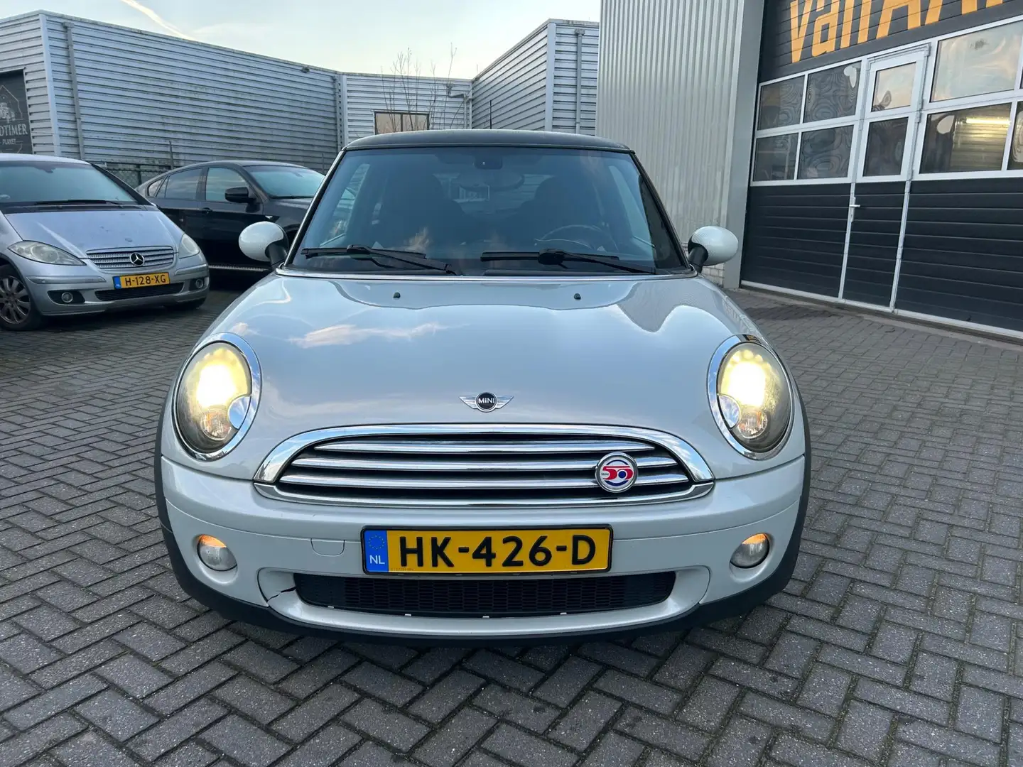 MINI Cooper Mini 1.6 Mayfair | CLIMATE | HALF LEDER | STOELVER Wit - 2