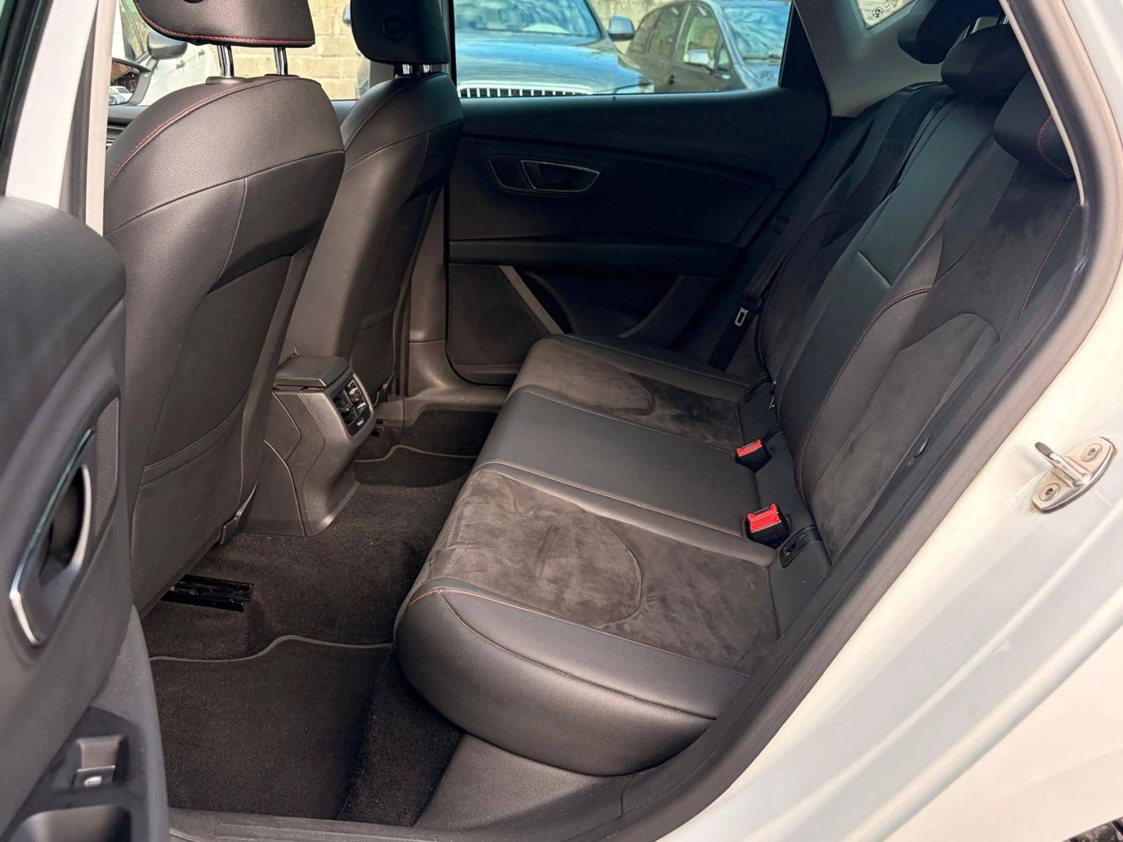 SEAT Leon Leon 1.4 TSI FR - Tel : 0484359705 — photo 7