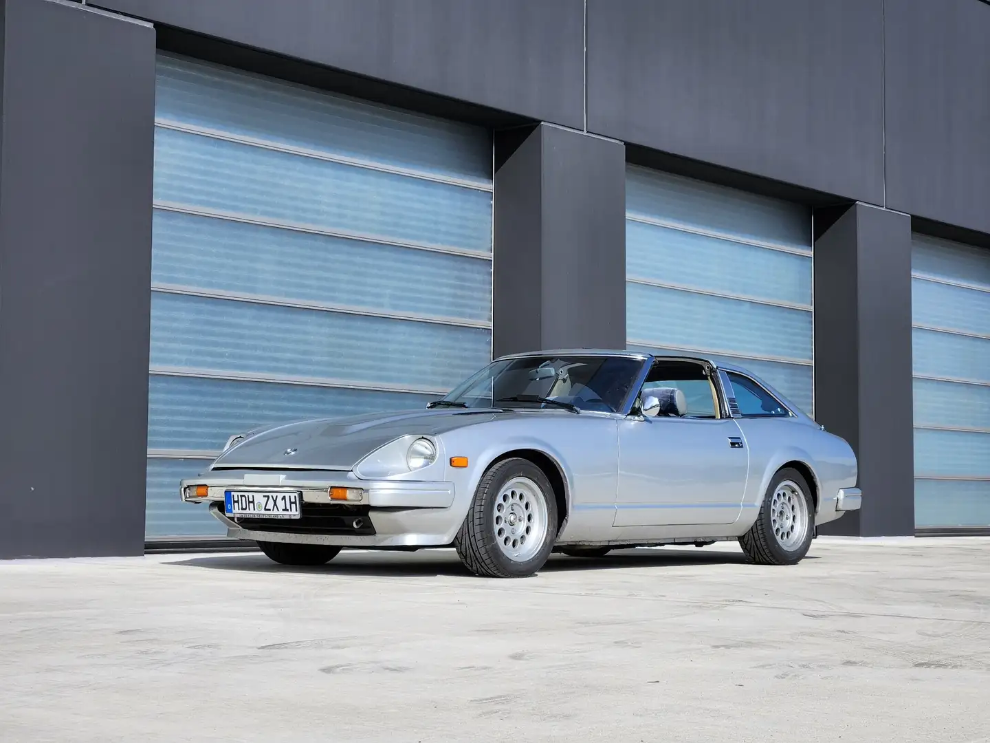 Nissan 280 ZX Argintiu - 1