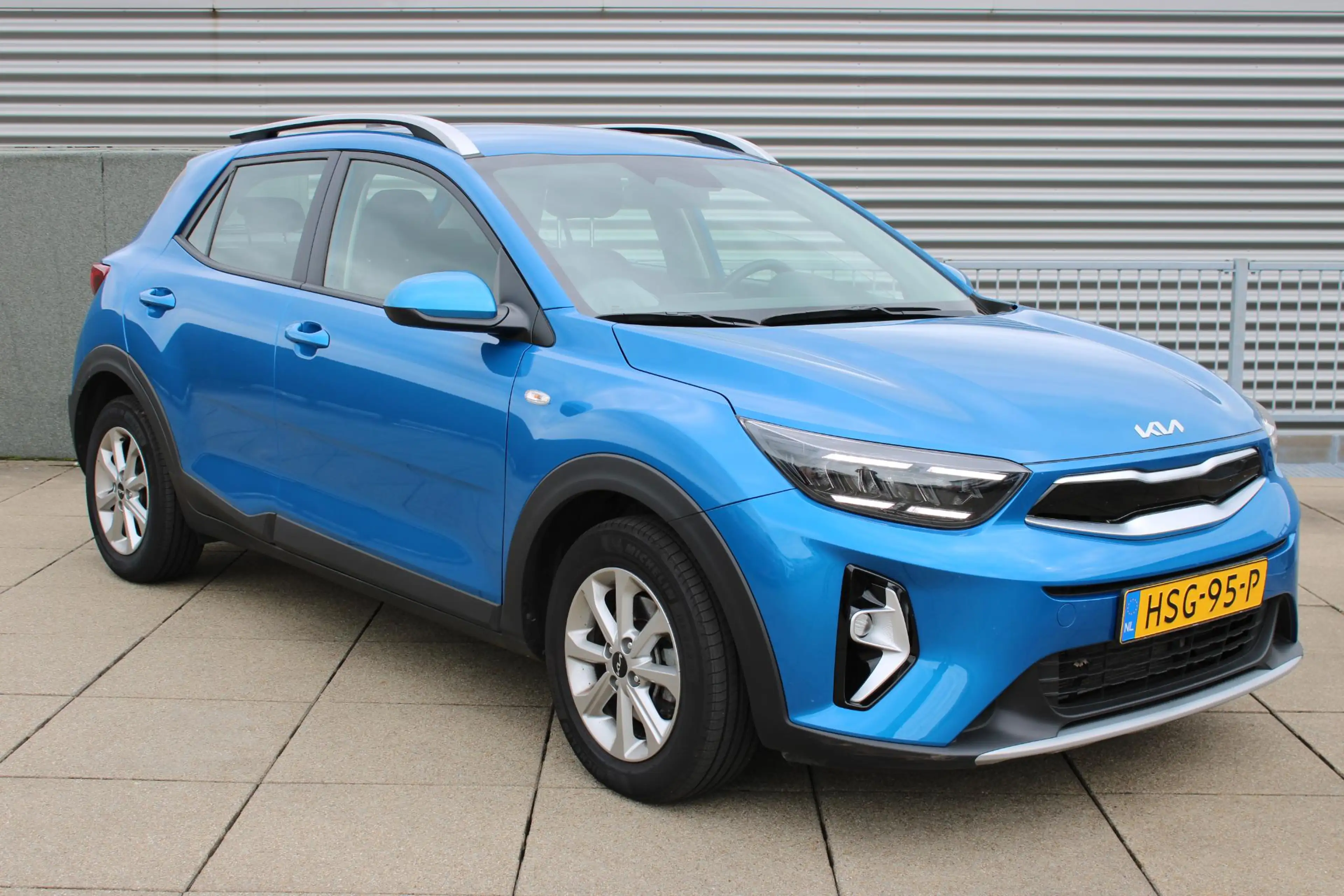 Kia Stonic 1.0 T-GDi MHEV DynamicLine — photo 2