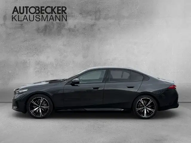 BMW I5 view 3