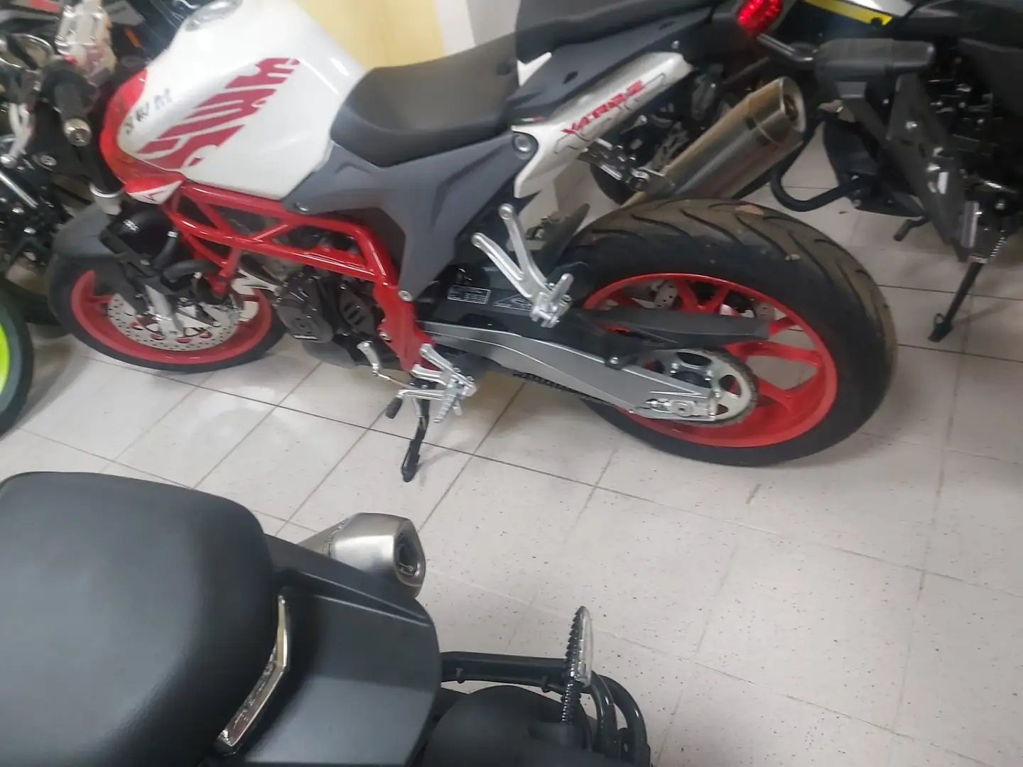 SWM VAREZ 125 Červená - 2