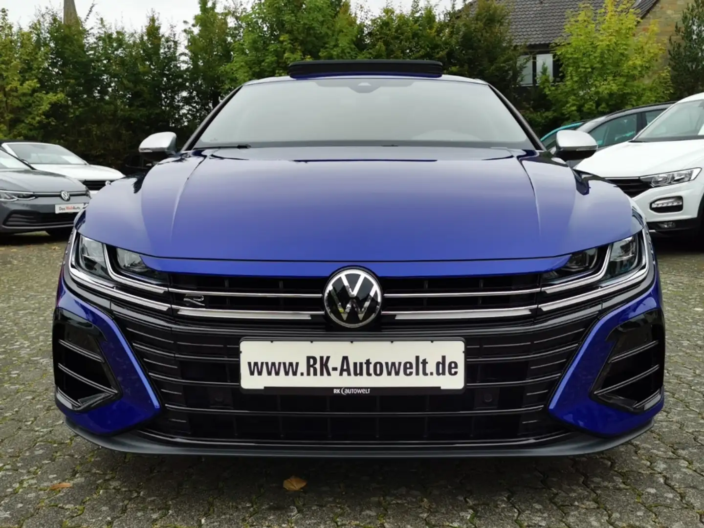Volkswagen Arteon R Shooting Brake 2.0 l TSI 4MOTION Panorama Navi A Bleu - 2