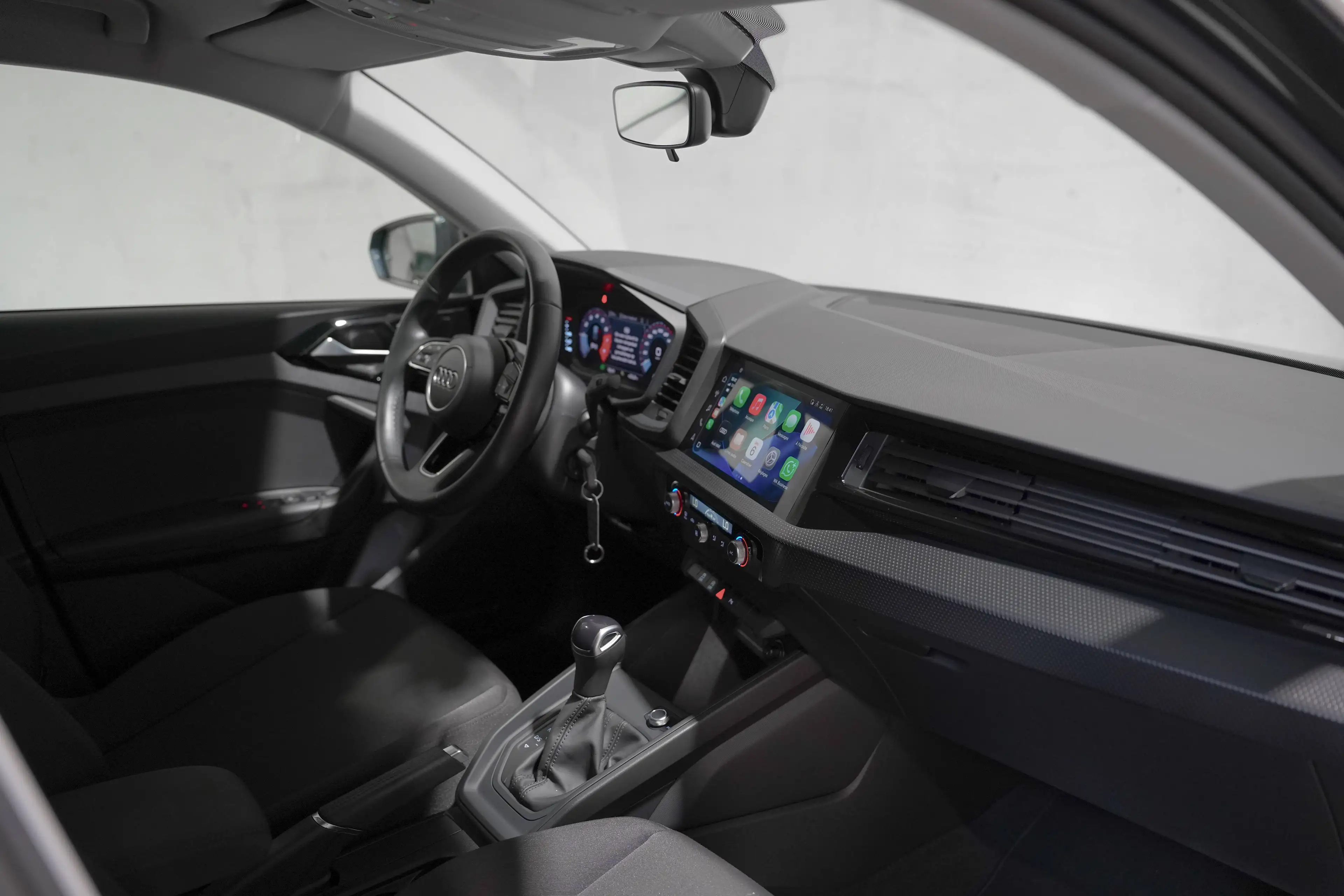 Audi A1 ✖️ 18' S-LINE | APPLE CARPLAY | BLACK PACK | TVA ✔️ — photo 3