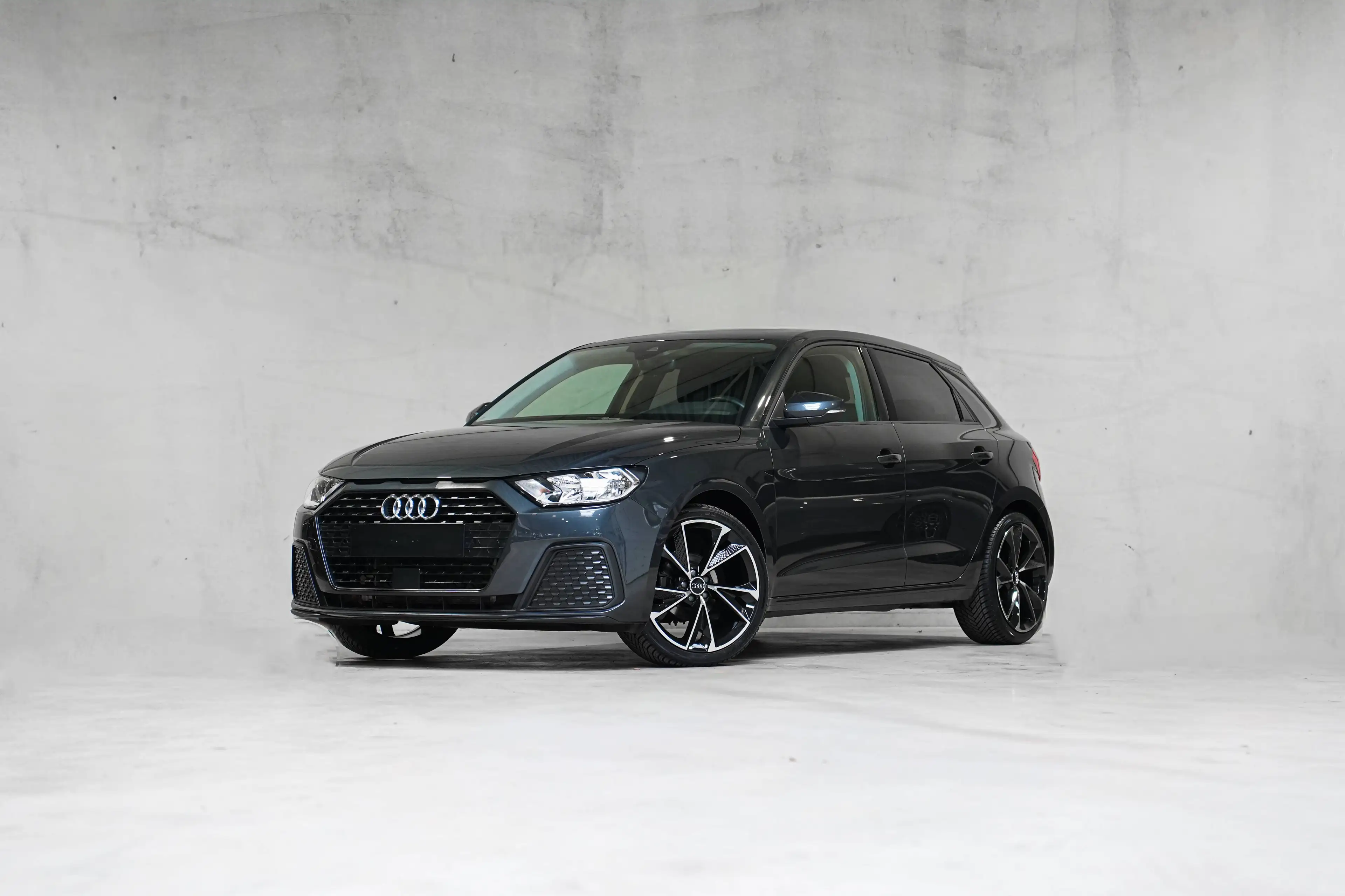 Audi A1 ✖️ 18' S-LINE | APPLE CARPLAY | BLACK PACK | TVA ✔️