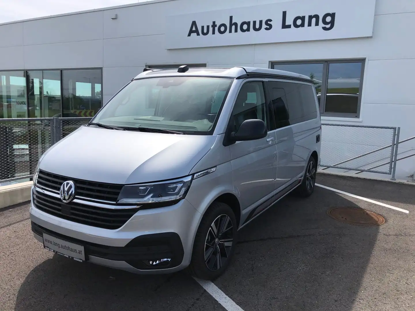 Volkswagen T6.1 California VW T6.1 California Ocean Edition TDI 4MOTION Silber - 2
