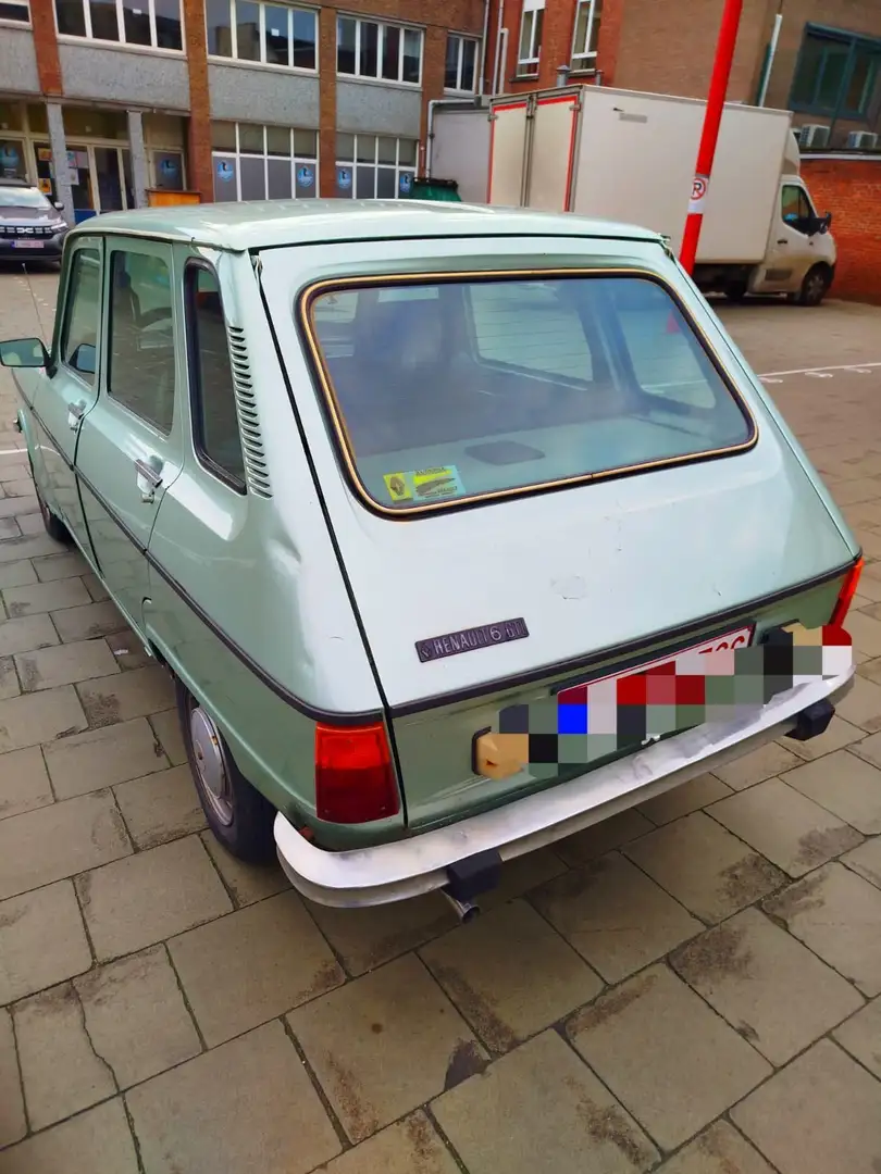 Renault R 6 - 1