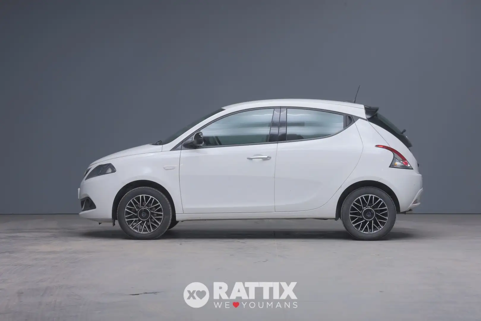 Lancia Ypsilon 1.0 Firefly Hybrid 70CV Platino Alb - 2