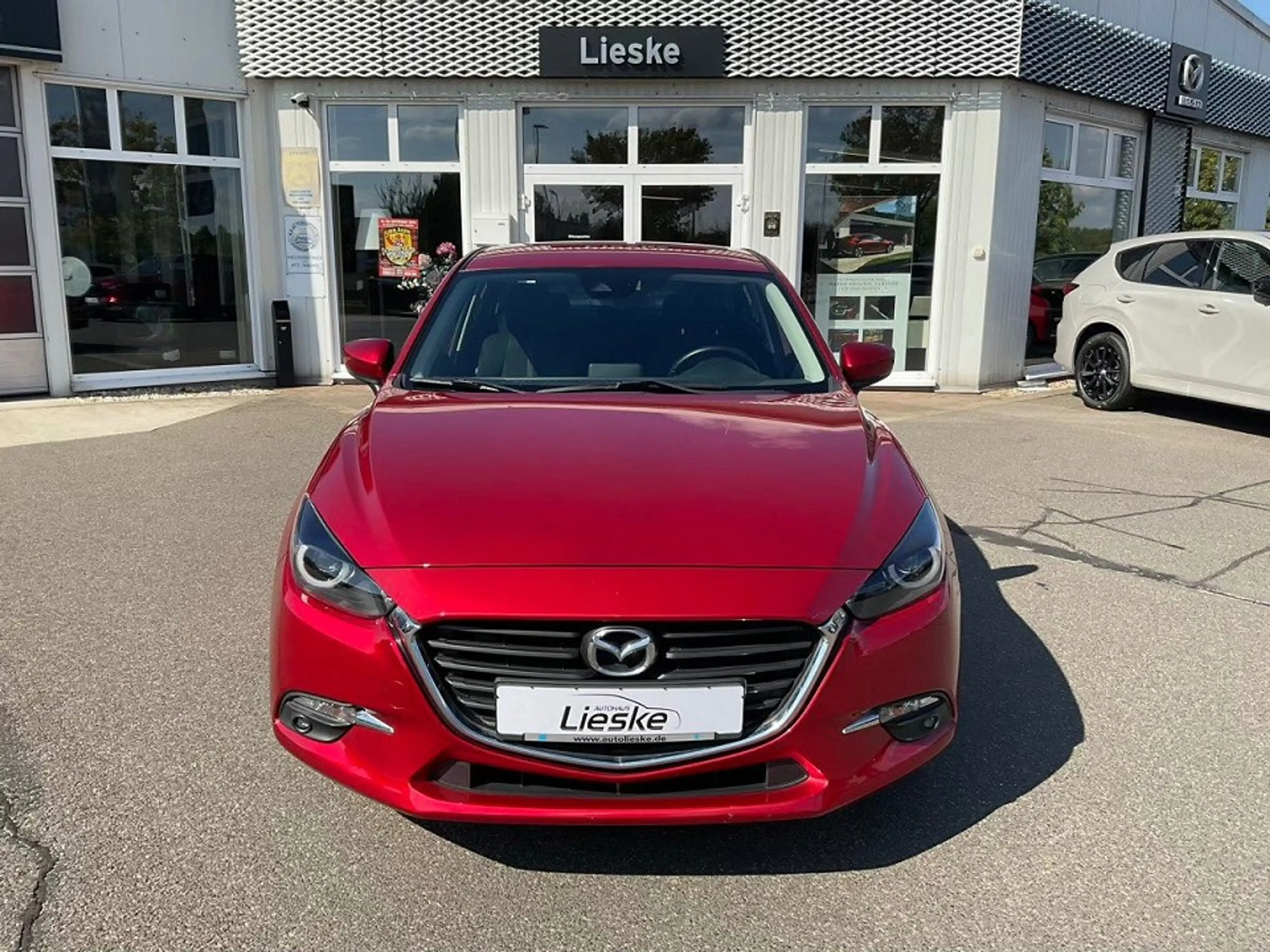 Mazda 3 Limosine — photo 3
