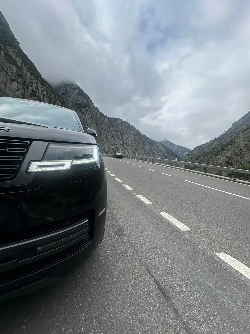 Land Rover Range Rover Range Rover P550e Hybrid Autobiography Zwart - 1