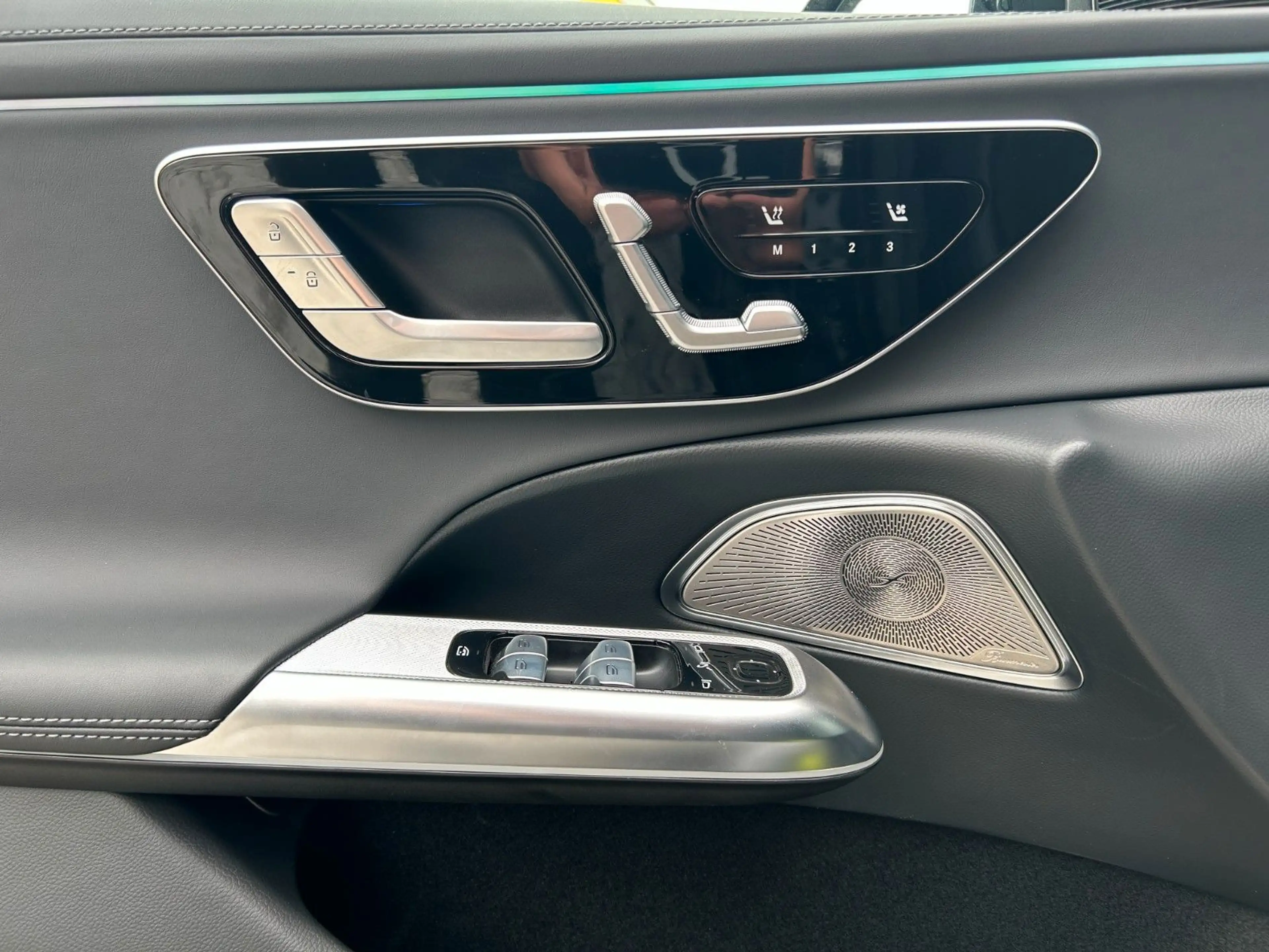 Mercedes-Benz E 450 d 4M AMG VOLL,HUD, AIRMA., NAPPA, SUPERSCR — photo 15