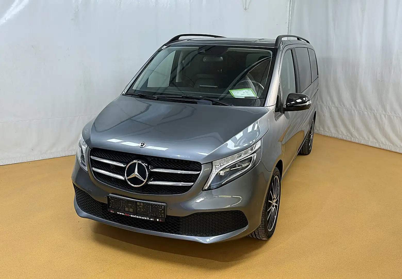 Mercedes-Benz V 250 d Kombi 4MATIC lang  Aut. Grau - 1